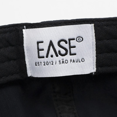 5Panel-logo-black-detail-1.jpg