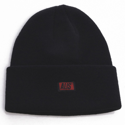 Alis-low-beanie-classic-box-logo-2.jpg