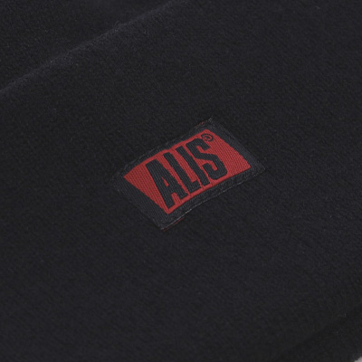 Alis-low-beanie-classic-box-logo-3.jpg