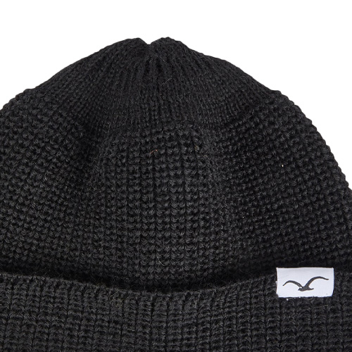 Cleptomanicx-beanie-wallo-black-1.jpg