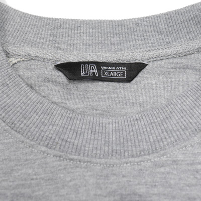 Crewneck-grey-detail-2.jpg