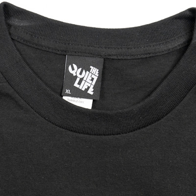 Horizon-script-t-black-detail-1.jpg