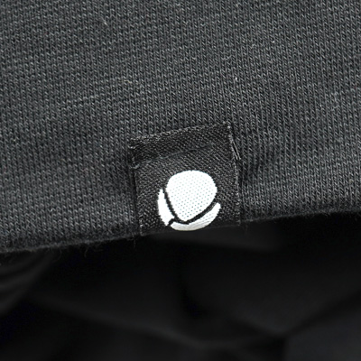 MTN-est-1994-hooded-zipper-detail2.jpg