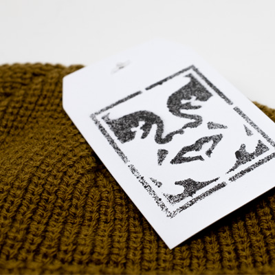 Micro-Beanie-tapenade-detail2.jpg