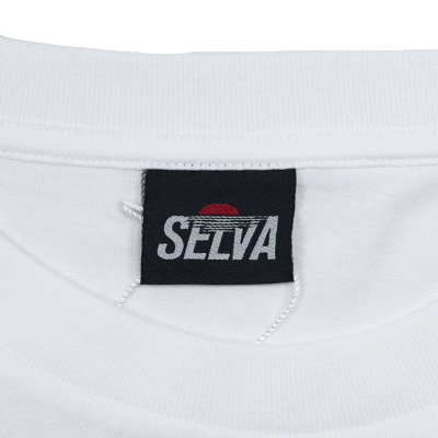 Tshirt-caricas-white-detail-1.jpg