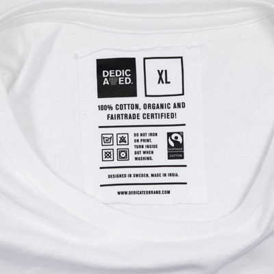 Tshirt-fika-white-detail-1.jpg