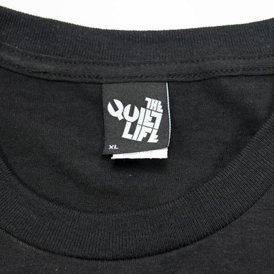 Tshirt-le-lifequiet-t-black-detail-1.jpg