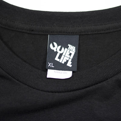 Tshirt-paris-black-detail-1.jpg