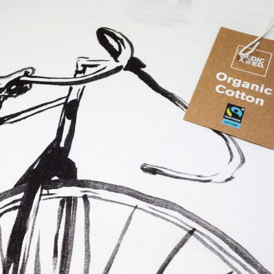 Tshirt-stockholm-sketch-bike-white-detail-1.jpg