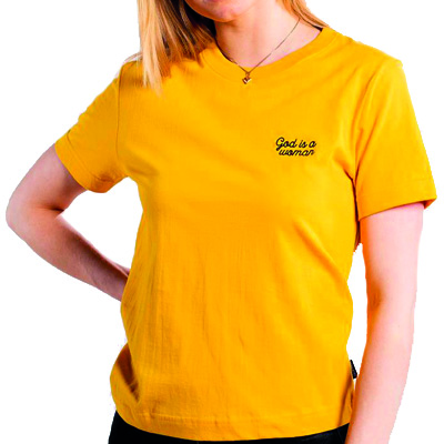 Tshirt-visby-god-is-a-woman-yellow-detail-001.jpg