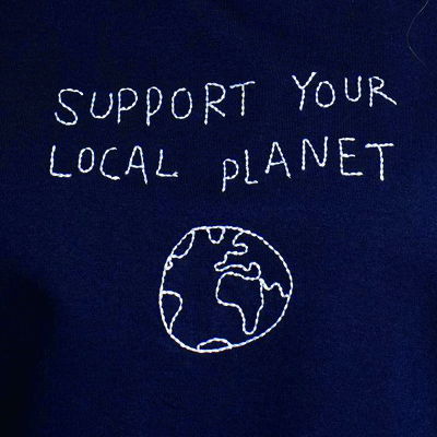 Tshirt-visby-local-planet-navy-4.jpg