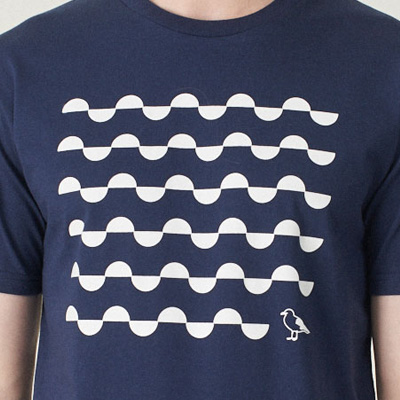 Tshirt-wave-gull-darknavy1.jpg