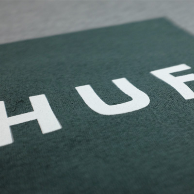 boxlogo-crewneck-fleece-greyheather-darkgreen-detail1.jpg