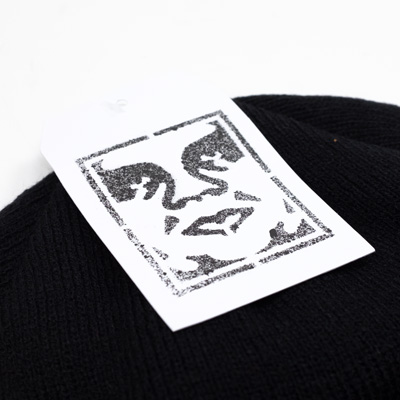 eight-ninebeanie-black-detail1.jpg