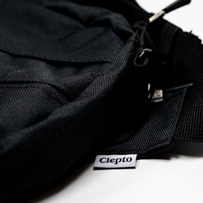 hipbag-Tap-s-black-detail2.jpg