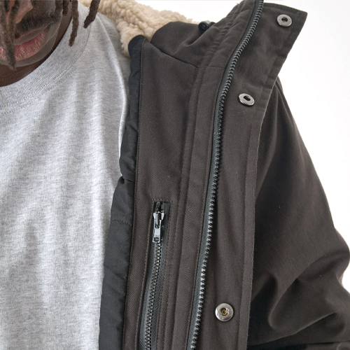 larum-winterjacke-clepto-black-08.jpg