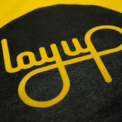 layup-tshirt-yellow-black-detail1.jpg