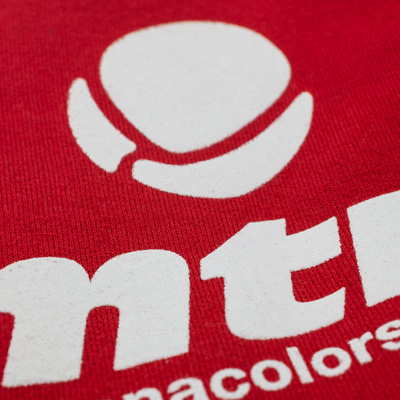 mtn-hoody-classic-red-detail1.jpg