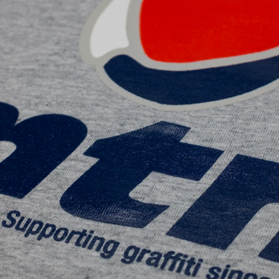 mtn-t-shirt-logo-grey-navy-red-detail2.jpg