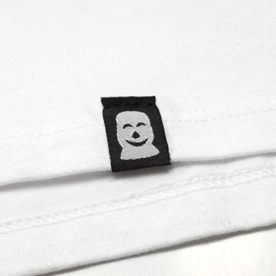 tshirt-bern-nina-white-detail2.jpg