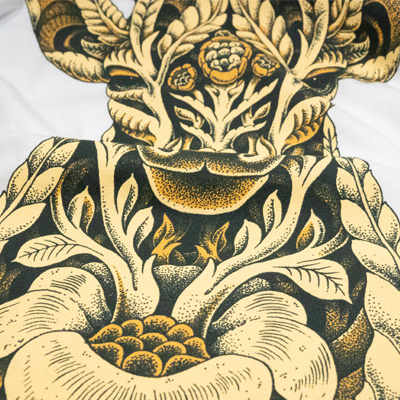 tshirt-stag-white-detail-2.jpg