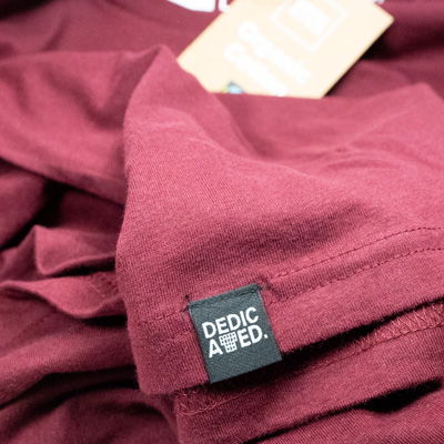 tshirt-stockholm-dedicated-logo-burgundy-detail-2.jpg