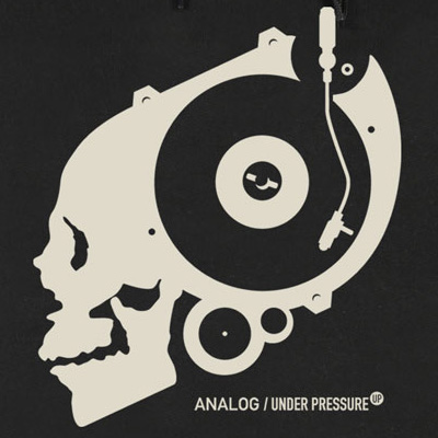 underpressure-analog-hoodie-schwarz-1.jpg