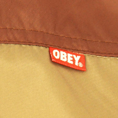 windbreaker-standard-issue-brown-khaki-obey-3.jpg