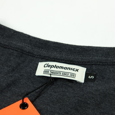 women-tshirt-mowe-blk-blk-detail2.jpg